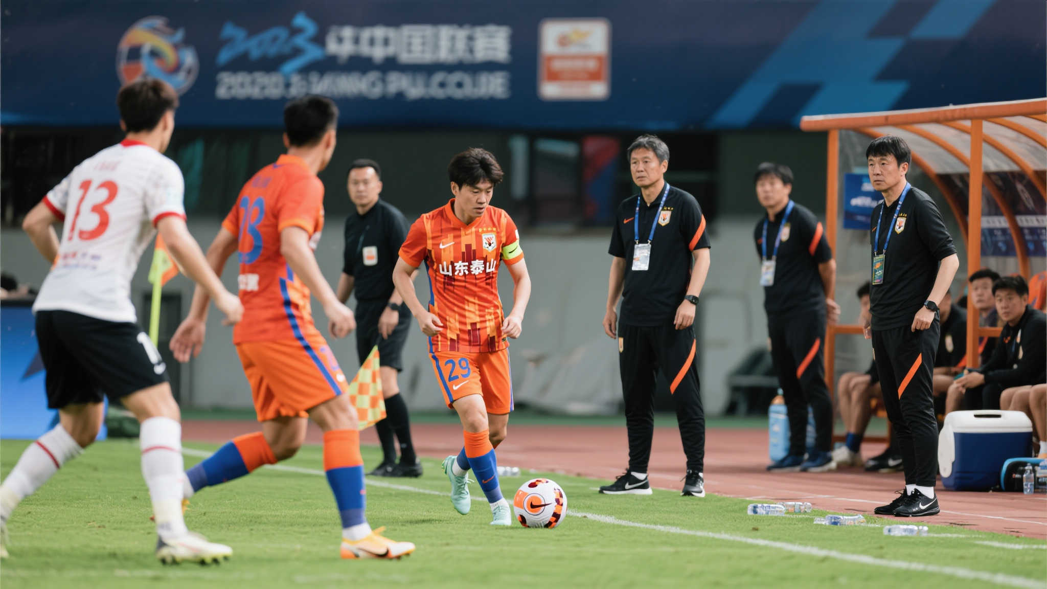 东体：泰山双线失利避重就轻令人遗憾，换帅或大换血成当务之急